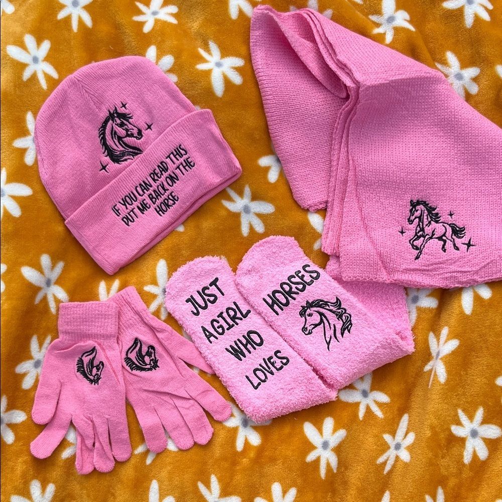 NEW Pink Embroidered Horse Lover Winter Accesories Set Hat Gloves Scarf Socks